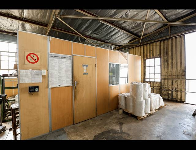 2,986M² WAREHOUSE FOR SALE IN SPRINGFIELD